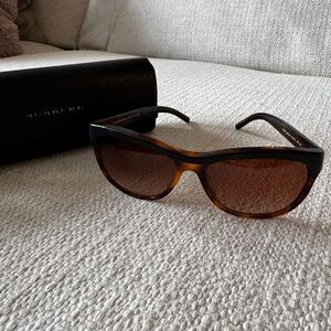 Burberry sunglasses